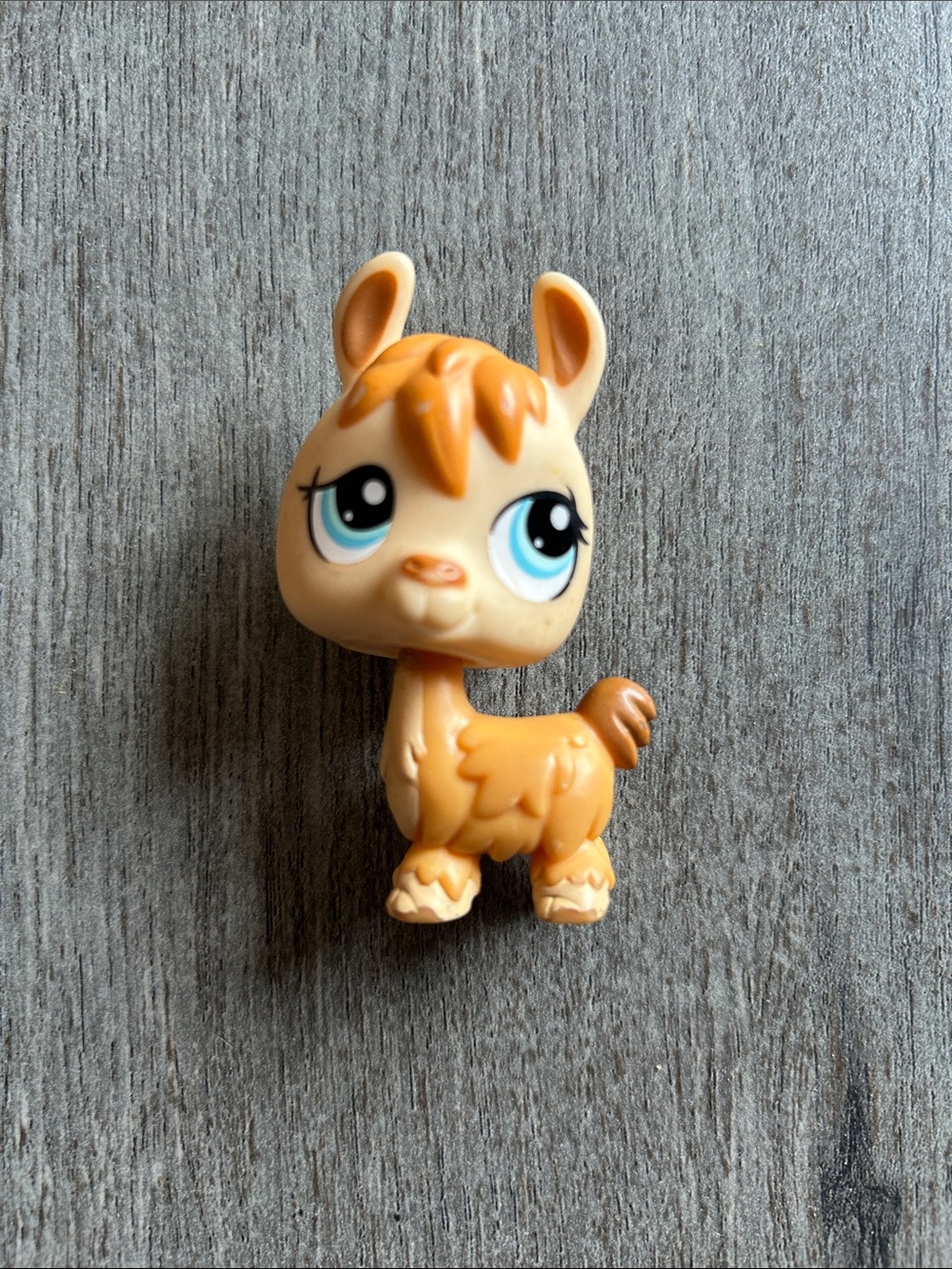 Littlest Pet Shop Orange Llama with Blue Eyes